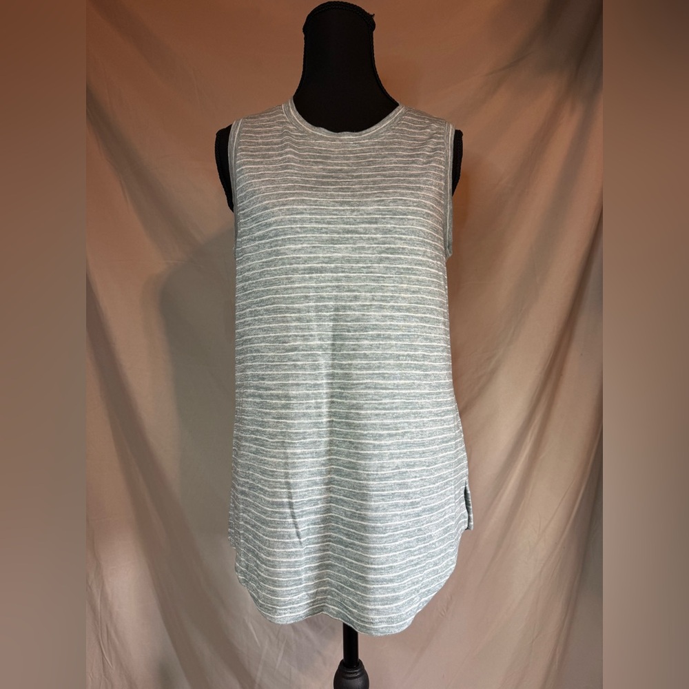 Athleta Breezy Tank – Light Green/Grey Size Small‎ - Picture 2 of 5